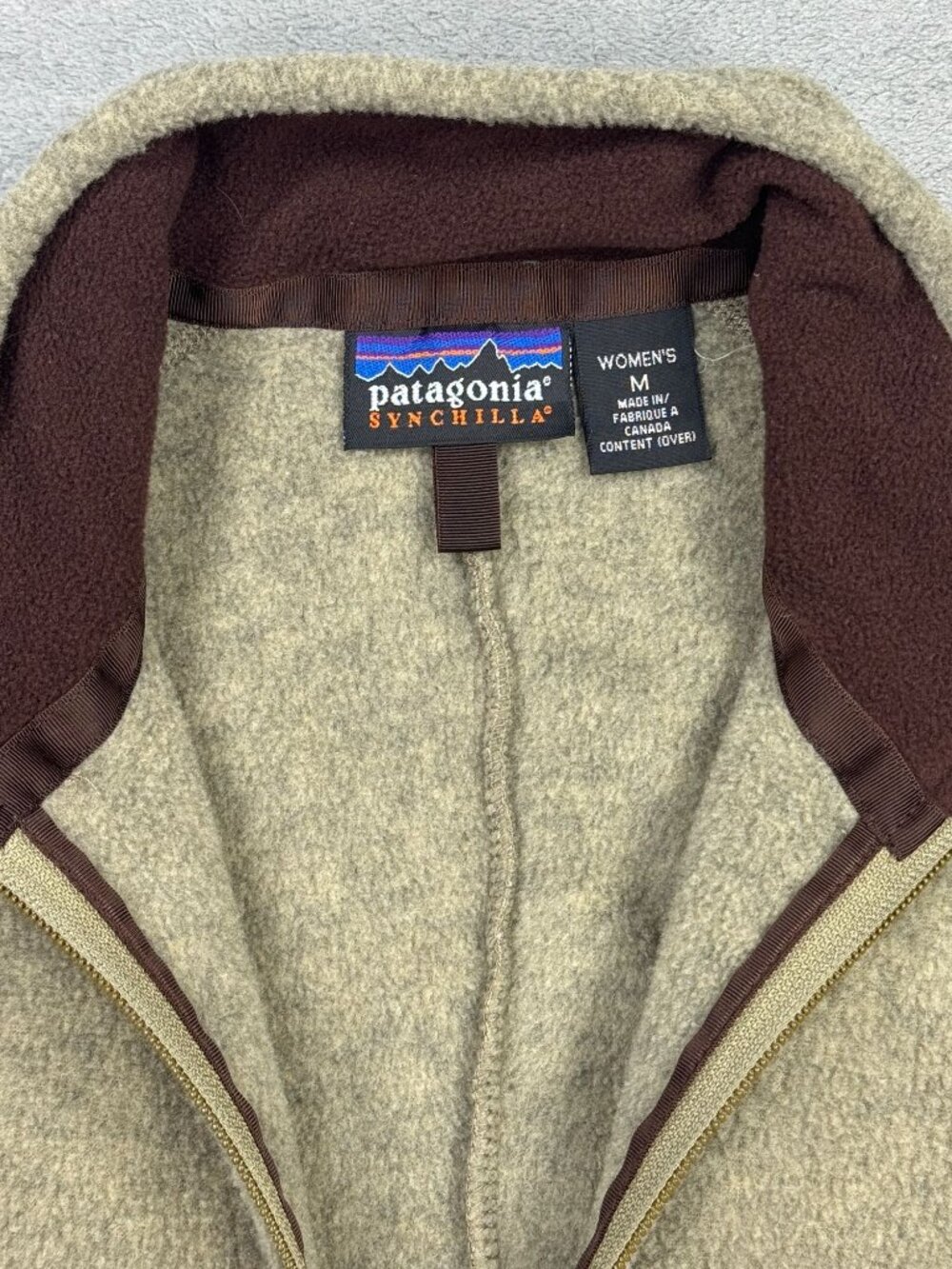Vintage 90s Patagonia Synchilla Fleece Vest Womens M Tan Brown Gorpcore Hiking - Picture 4 of 11